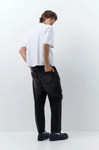 relaxed fit jeans mit rissen 2 1 330x496 - Relaxed-Fit-Jeans mit Rissen