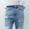 Relaxed-Fit-Jeans mit Rissen Relaxed-Fit-Jeans mit Rissen