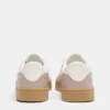 Retro-Sneaker mit klobiger Sohle
