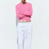 Rosa Pullover mit V-Ausschnitt Rosa Pullover mit V-Ausschnitt