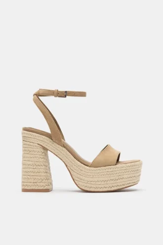 Sandalen mit Absatz aus Jute
