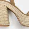 Sandalen mit Absatz aus Jute Sandalen mit Absatz aus Jute