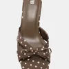Sandalen mit hohen Absätzen und Polka-Dots Sandalen mit hohen Absätzen und Polka-Dots
