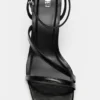 Sandalen mit Keilabsatz und Riemchen