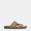 Sandalen mit Schnallen