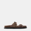 Sandalen mit Schnallen