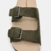 Sandalen mit Schnallen