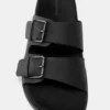 Sandalen mit Schnallen