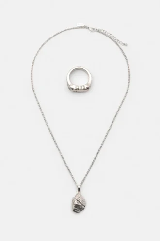 Set aus Stein-Halskette und Ring