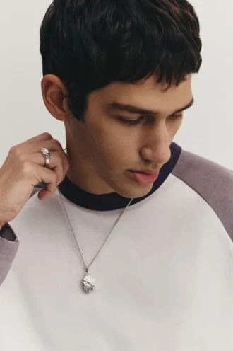 Set aus Stein-Halskette und Ring