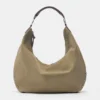 Shopper-Tasche mit Nietenring Shopper-Tasche mit Nietenring