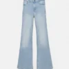 Skinny-Jeans mit ausgestelltem Bein