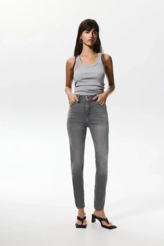 Skinny-Jeans mit hoher Taille