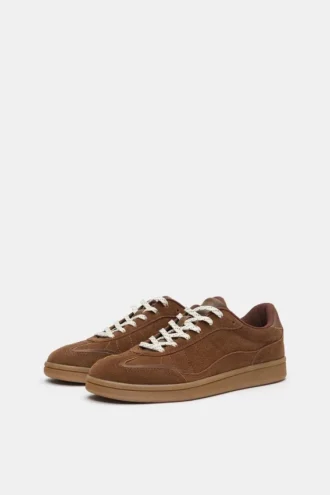 Sneaker aus Spaltleder