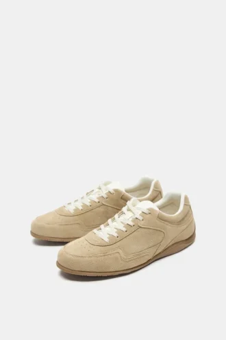 Sneaker aus Spaltleder