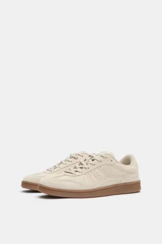 Sneaker aus Spaltleder Sneaker aus Spaltleder
