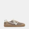 Sneaker im Retro-Look mit Struktur