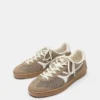Sneaker im Retro-Look mit Struktur