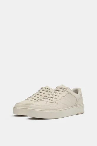 Sneaker mit klobiger Sohle