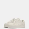 Sneaker mit klobiger Sohle