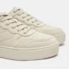 Sneaker mit klobiger Sohle Sneaker mit klobiger Sohle
