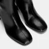 Stiefel mit hohem Absatz Stiefel mit hohem Absatz