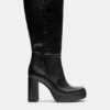 Stiefel mit hohem Absatz und Plateau