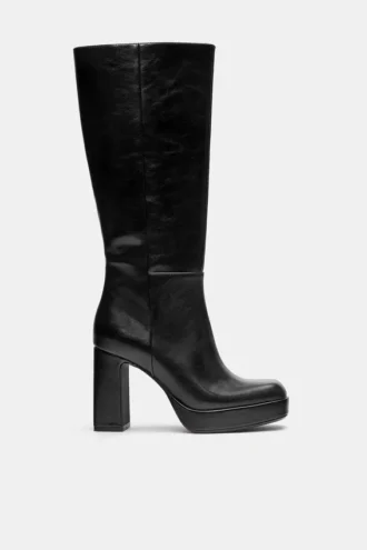 Stiefel mit hohem Absatz und Plateau