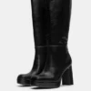 Stiefel mit hohem Absatz und Plateau
