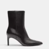 Stiefel mit Stilettoabsatz