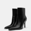 Stiefel mit Stilettoabsatz