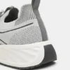Stoff-Sportschuhe