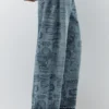 „Stranger Things“-Jeans mit weitem Bein „Stranger Things“-Jeans mit weitem Bein