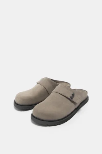 STWD-Clogs mit Schnalle