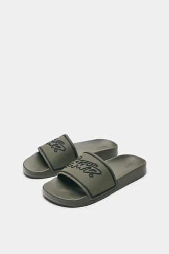 STWD gummierte Sandalen