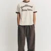 T-Shirt mit kontrastierendem Aufdruck und Rippbündchen