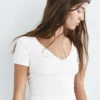 T-Shirt mit V-Ausschnitt