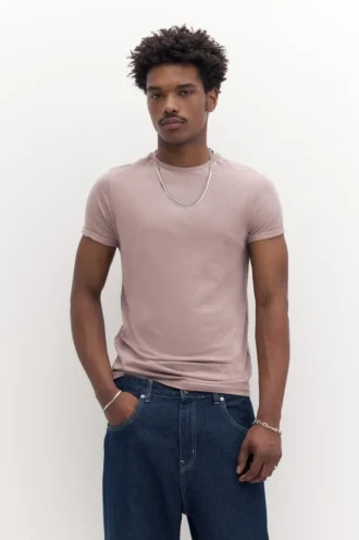 T-Shirts in Muscle-Fit