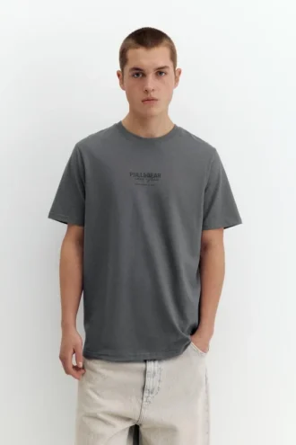 T-Shirts mit gesticktem Logo
