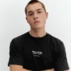 T-Shirts mit gesticktem Logo