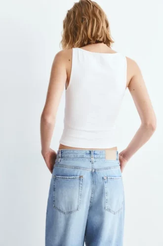 Tanktop mit U-Boot-Ausschnitt