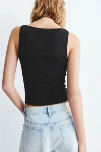 Tanktop mit U-Boot-Ausschnitt