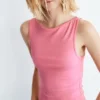 Tanktop mit U-Boot-Ausschnitt Tanktop mit U-Boot-Ausschnitt