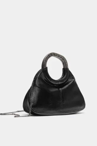 Tasche mit Metallgriff