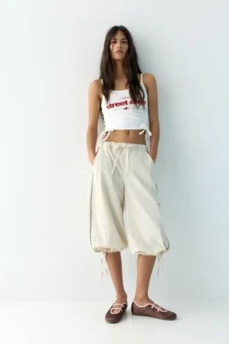 Technische Caprihose mit tiefem Schritt