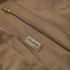 Tote-Tasche aus Kunstleder mit Riemendetails Tote-Tasche aus Kunstleder mit Riemendetails