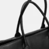 Verzierte Reisetasche