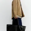 Verzierte Reisetasche