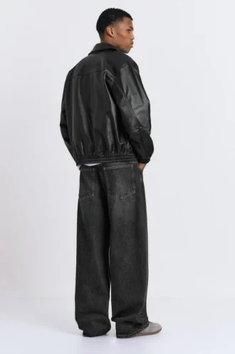 Voluminöse Kunstleder-Jacke