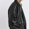 Voluminöse Kunstleder-Jacke